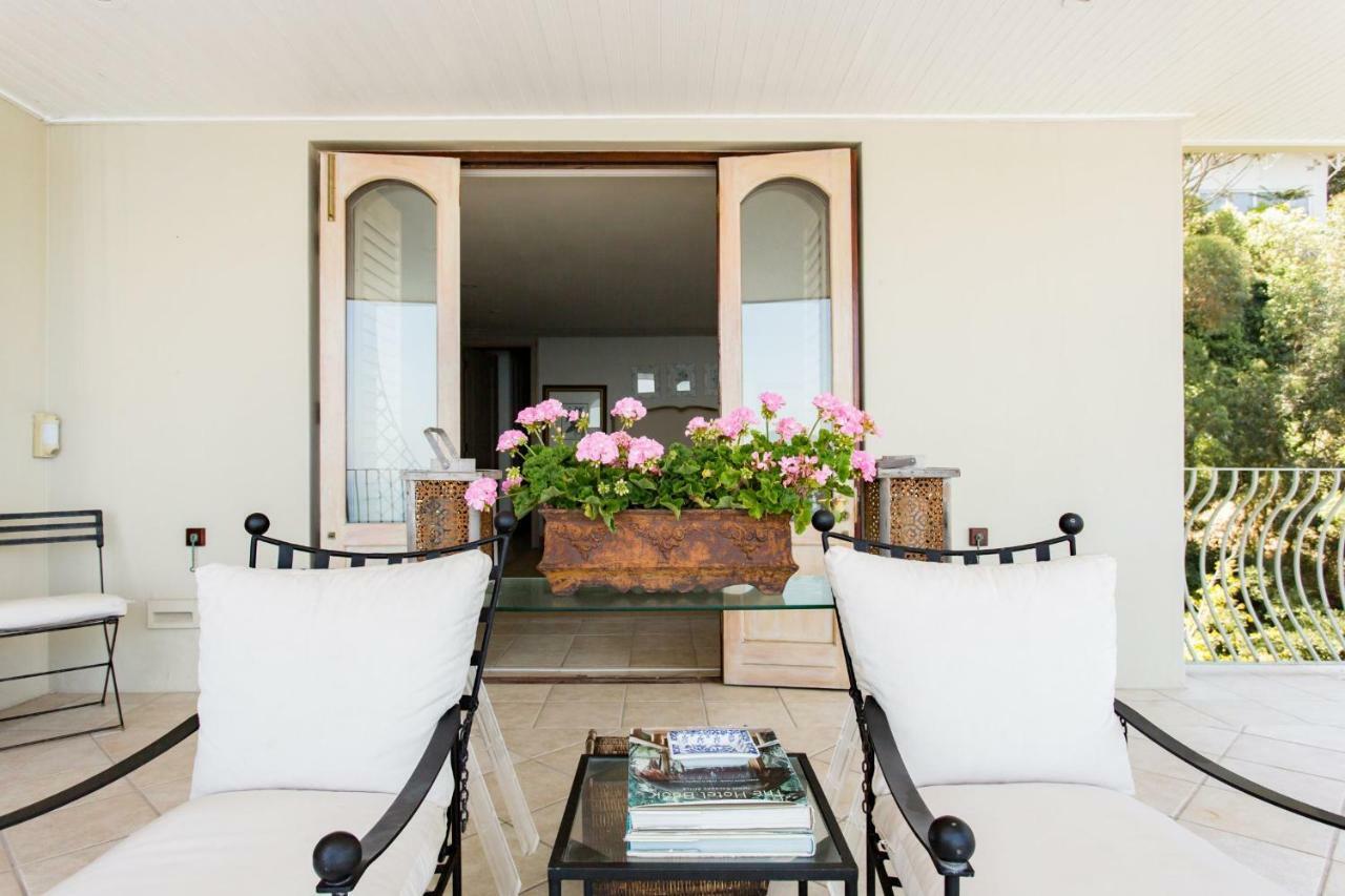 Del Mar: Luxurious Sea View In Bantry Bay